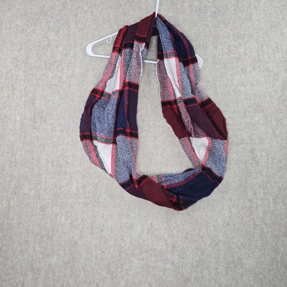 Womens Scarf Bundle Fleece & Woven Plaid Red/Black/Green Multi Pre-Owned - Picture 2 of 7